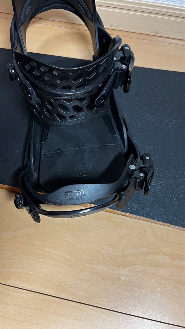 Völkl スノーボード ブラック FLUX PRビンディング付き