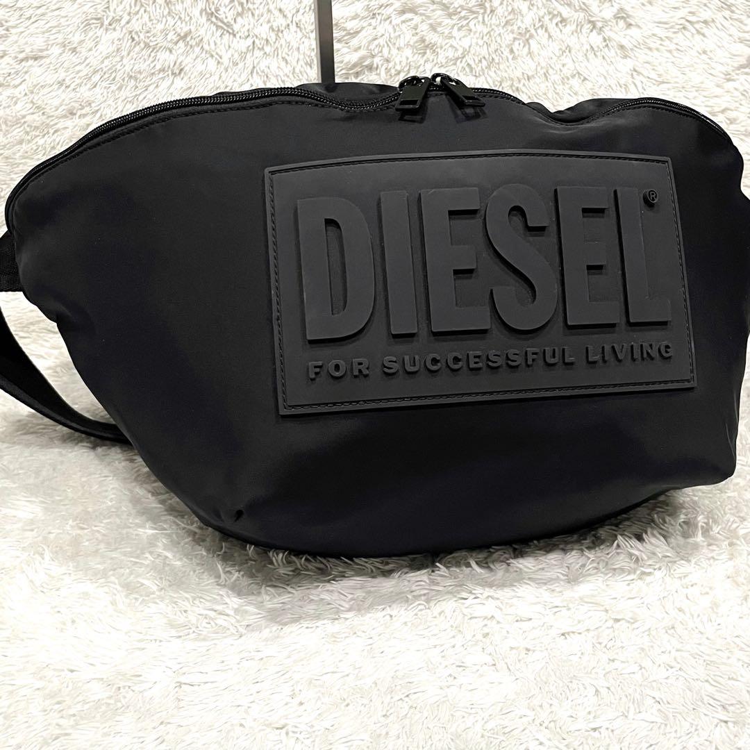 美品✨DIESEL ディーゼル BIG ラバー ロゴ ショルダーバッグ ブラック