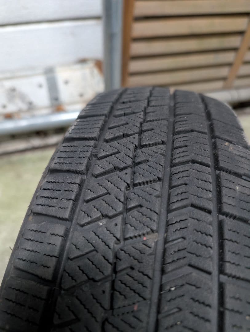 軽自動車全般！【21年製】155/65R14冬タイヤ4本セット