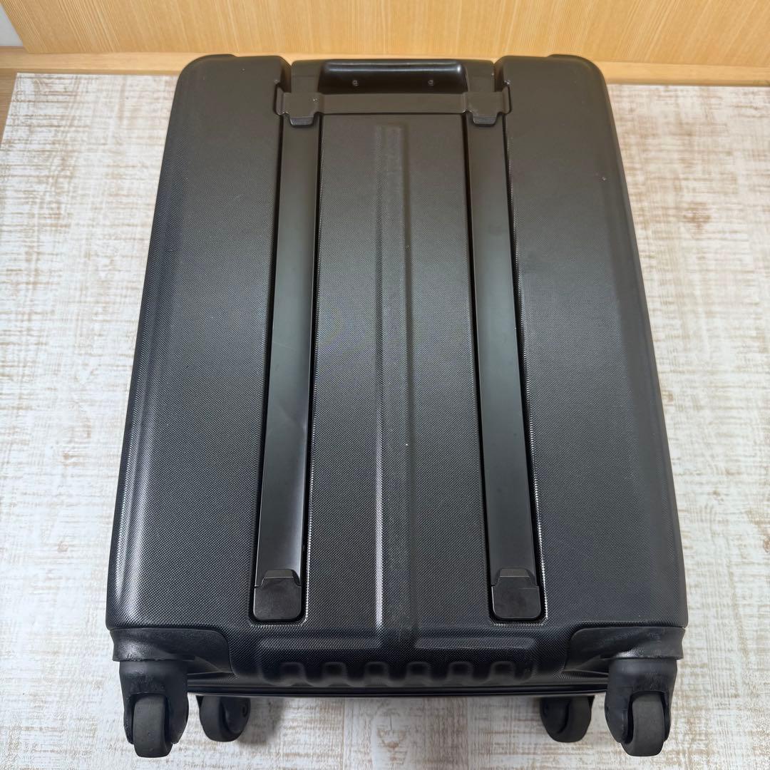 訳あり　BRIEFING H-34F キャリーケース　４輪　マットな色合い