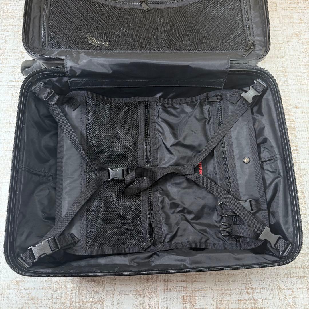 訳あり　BRIEFING H-34F キャリーケース　４輪　マットな色合い