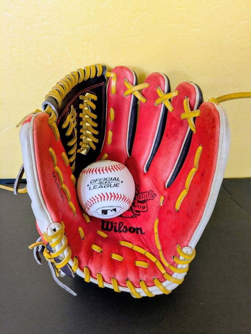 Wilson　ウイルソン　MLB限定グローブ（未使用ですがクスミ等有り)限定値下