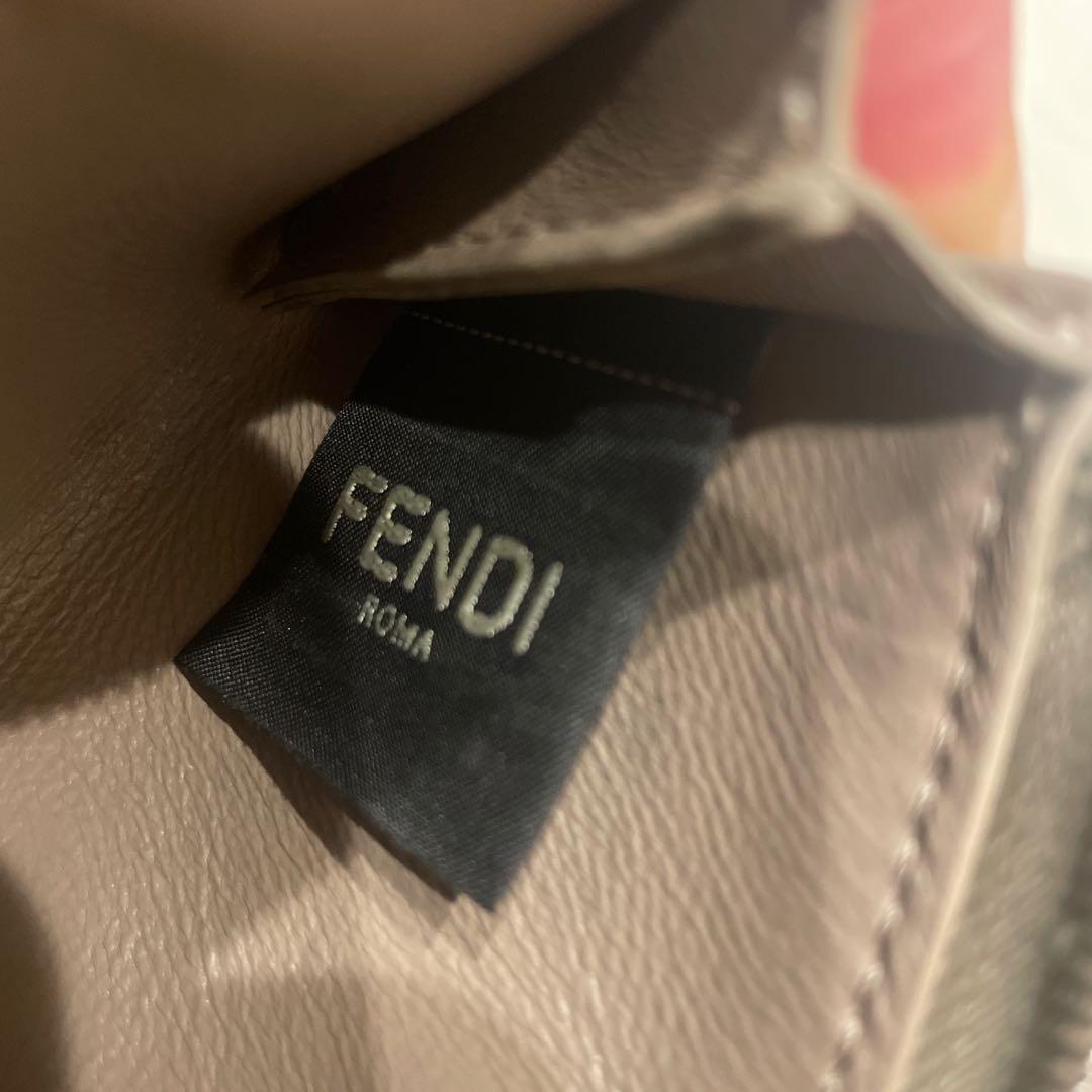 FENDI グレー 三つ折り財布
