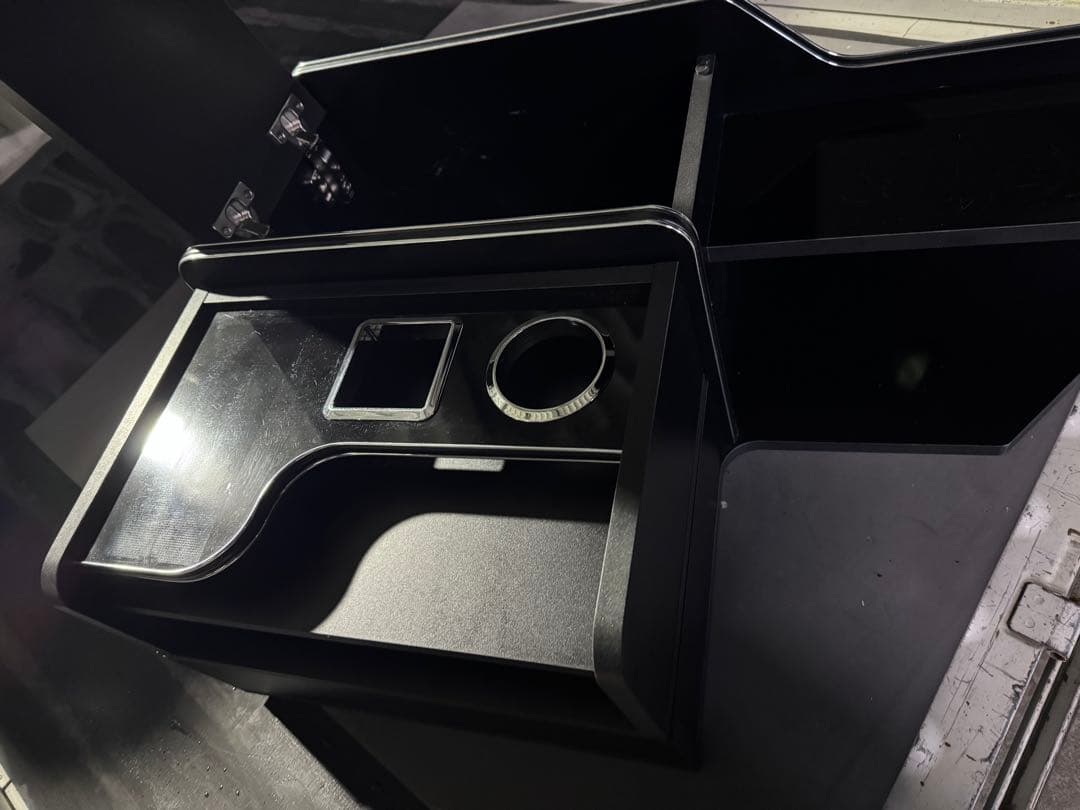 日野グランドプロフィア用センターコンソール