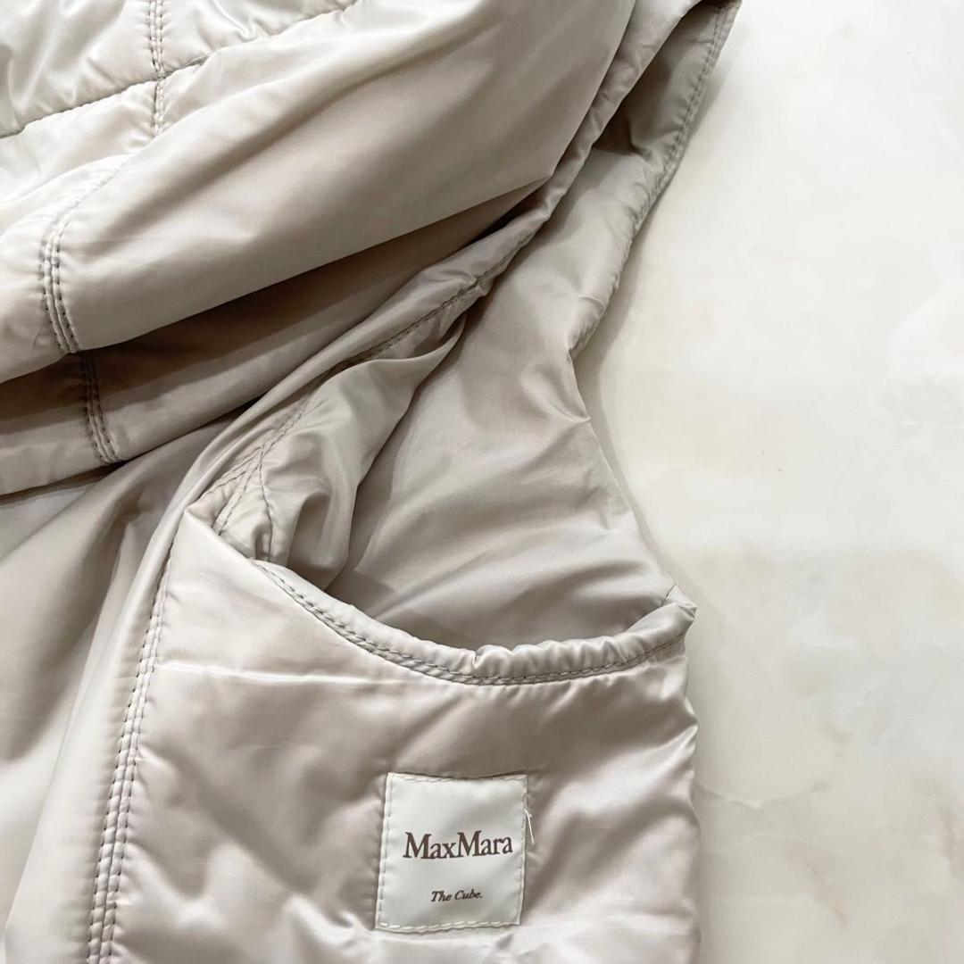 近年モデル MAX MARA The CUBE ダウンベスト　フード付　38　M