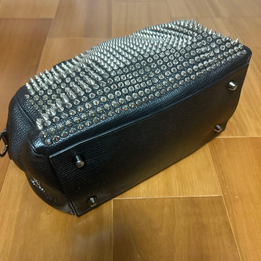 美品　ルブタン　スタッズボストンバッグ黒