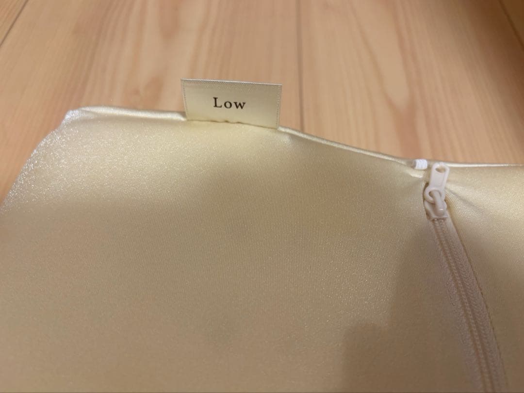 西川　枕　angel float 低め枕 60×33×8cm