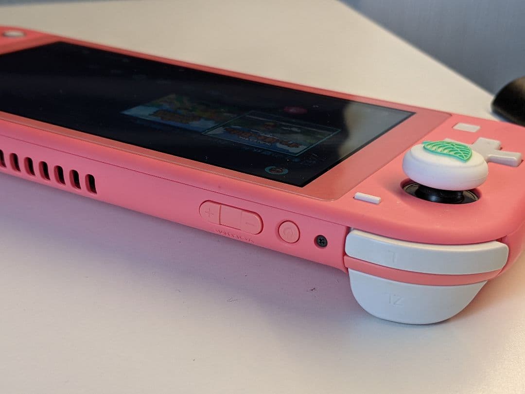 s*1様 Nintendo Switch Lite ピンク 本体 ゲームソフト付