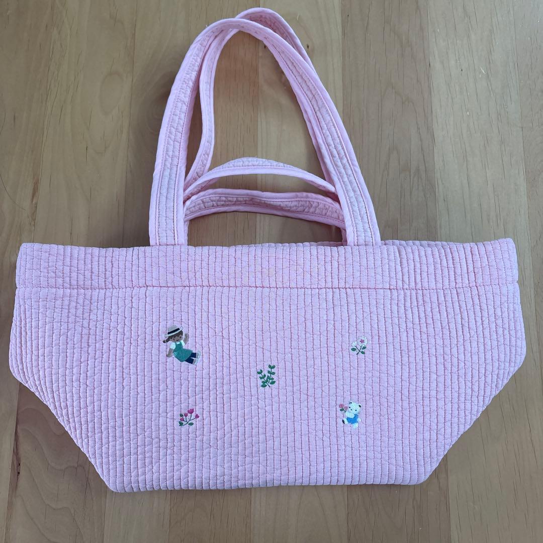 ピオヌンナル　ファミリア　ガーデン