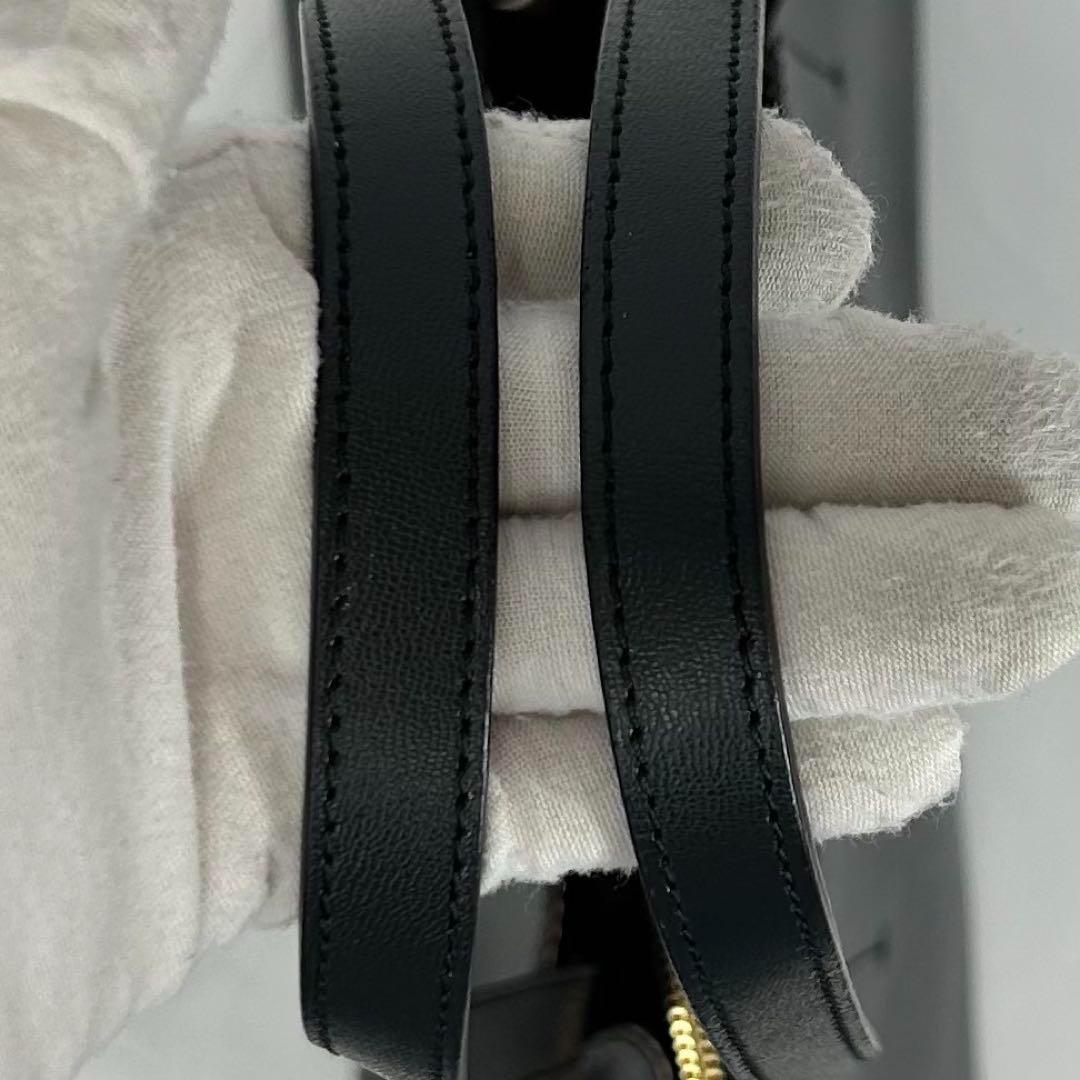 【未使用級/現行に近い/保存袋付】フルラ ソフィア トートバッグ レザー 黒