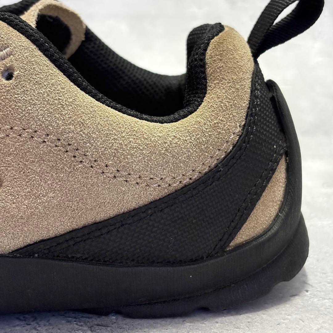 美品　キーン　KEEN　ジャスパー　JASPER　スニーカー　レースアップ　23