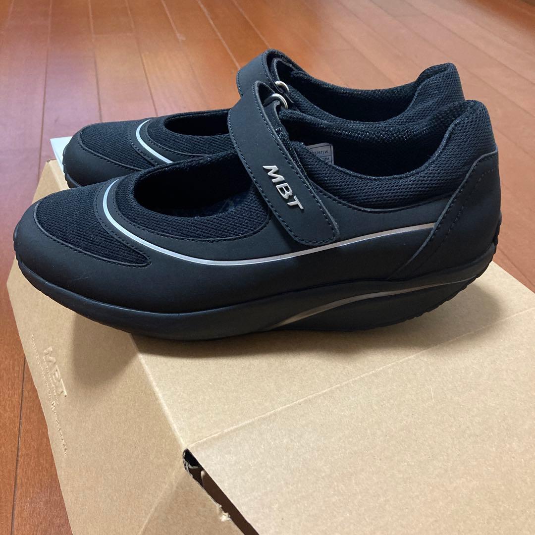 MBT シューズ　レディース