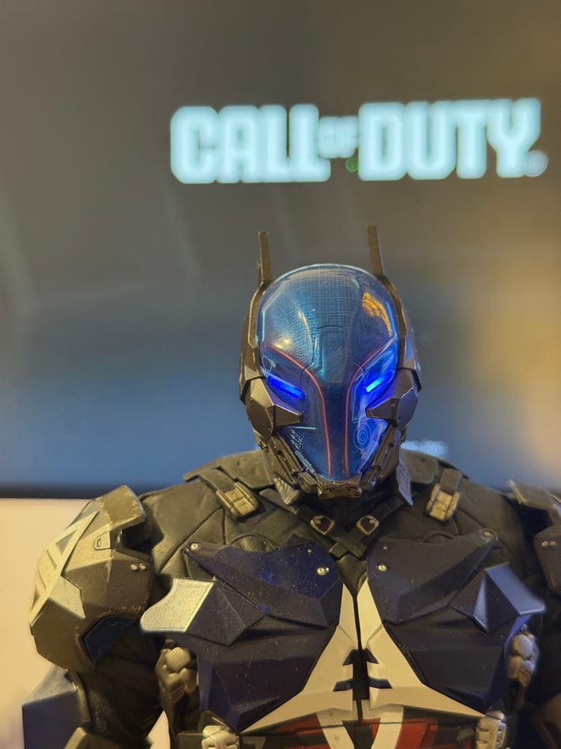 ホットトイズ「バットマン：アーカム・ナイト」1/6