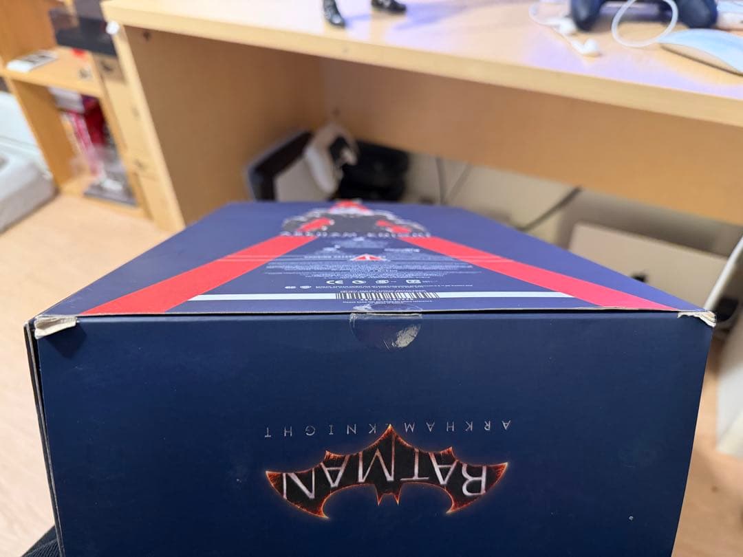 ホットトイズ「バットマン：アーカム・ナイト」1/6