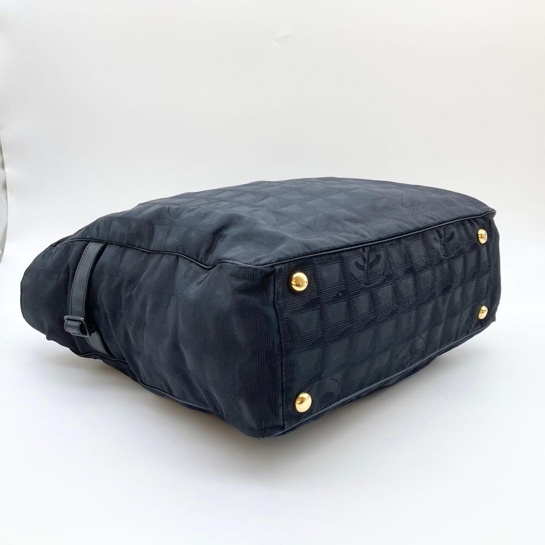 もこ CHANEL ブラック シャネル ニュートラベルライン トートバッグ