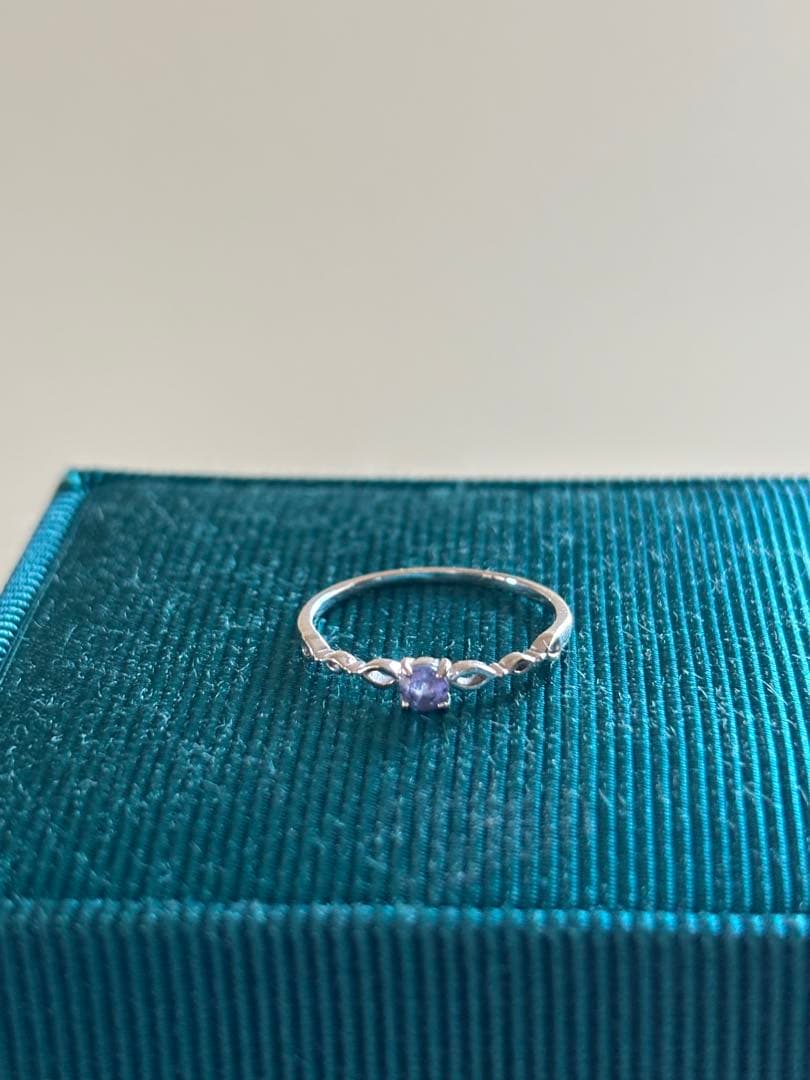 ビズー bizoux ジュリ　9号　タンザナイト　ホワイトゴールド　10金