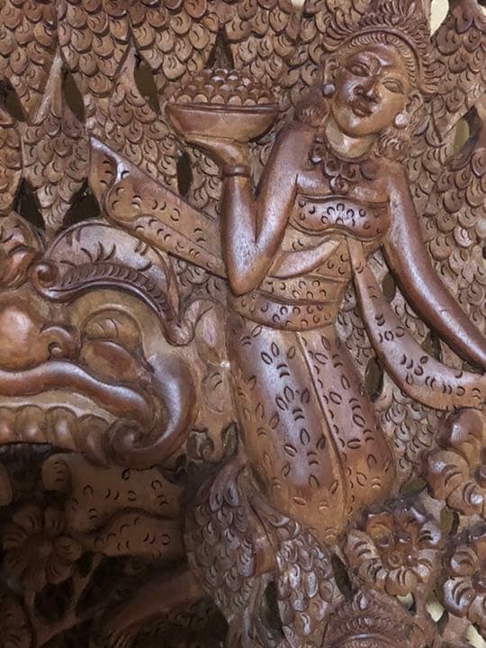 (少数民族や国家の壁飾り)珍しい彫刻品