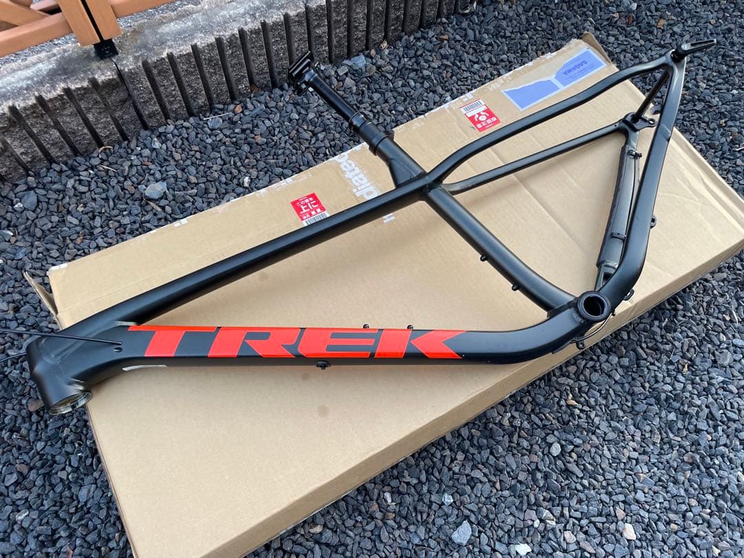 TREK ROSCOE8 フレームセット　ドロッパーシートポスト、BB付き