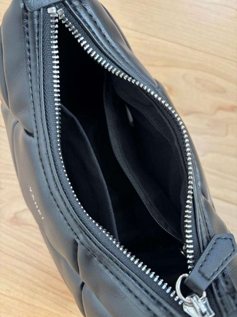 ネコ様✨YAHKI キルティング ワンショルダー バック ハンドバッグ