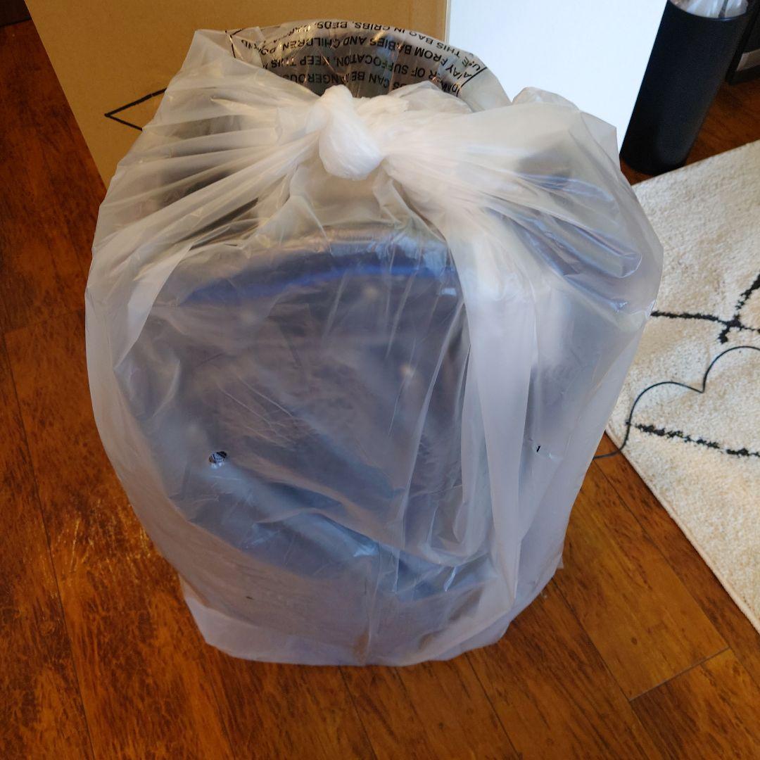 タイトリスト 羽田空港限定　メルセデスベンツ コラボ キャディバッグ ワニ革風