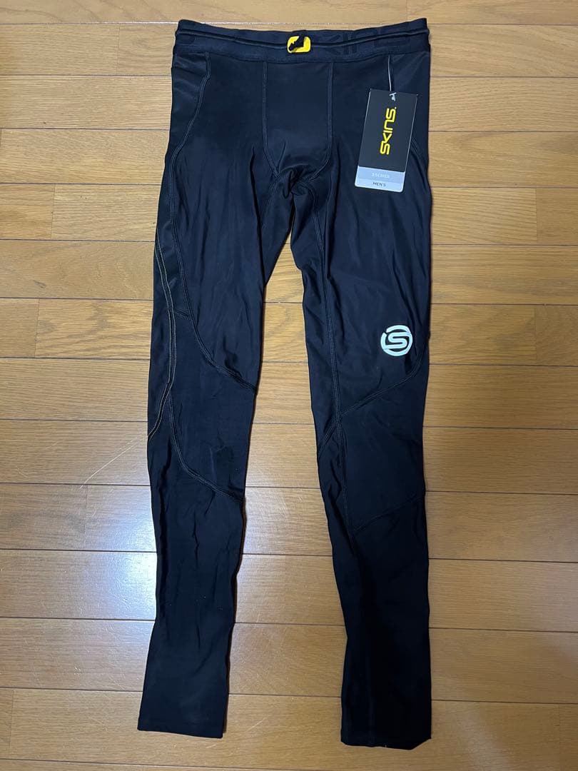 SKINS 3 SERIES メンズ タイツ ブラック　Mサイズ