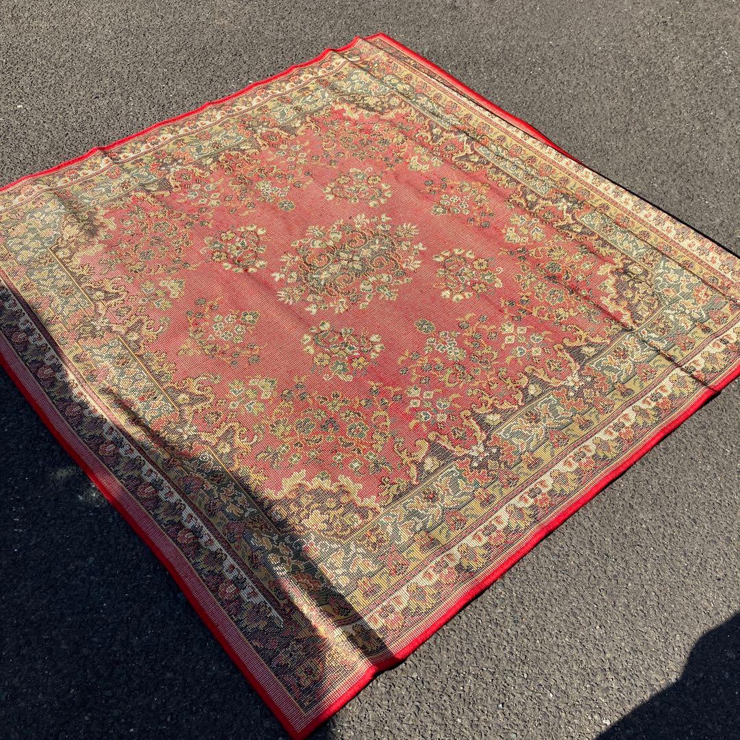 A-4 昭和レトロ 美品 オリエンタル柄 ラグ 絨毯 正方形 レッド 花柄