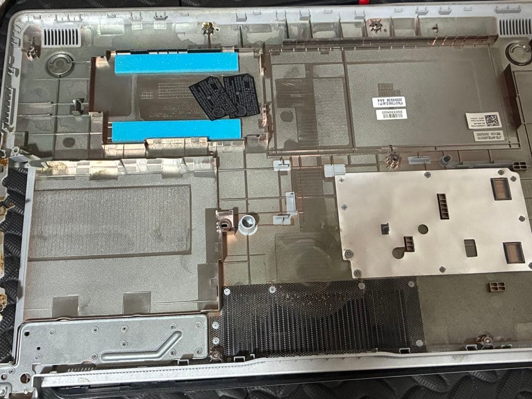 L*o様 ジャンクノートPC デル　DELL Inspiron 17 3793