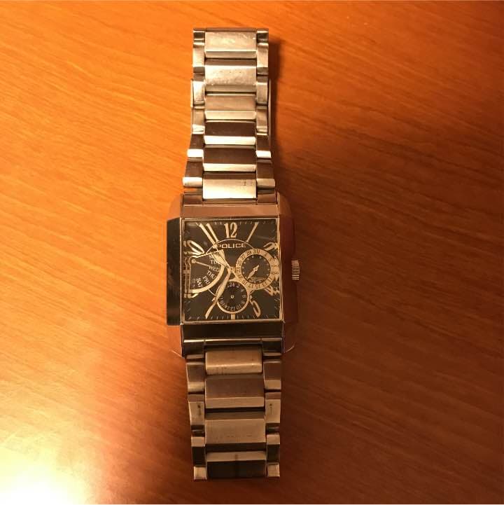 ポリス腕時計