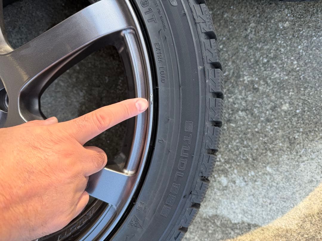 エンケイ50プリウス17インチ スタッドレスタイヤセット