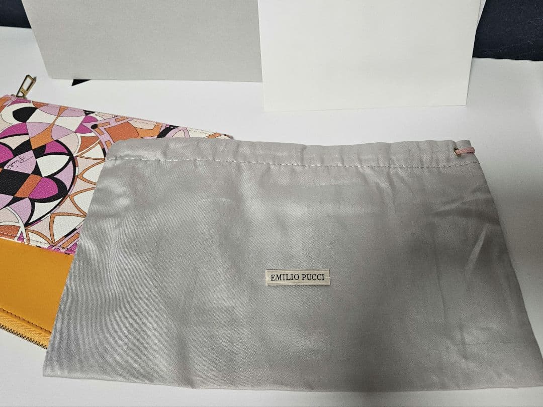 EMILIO PUCCI ポーチ(お札入れ、ケース)
