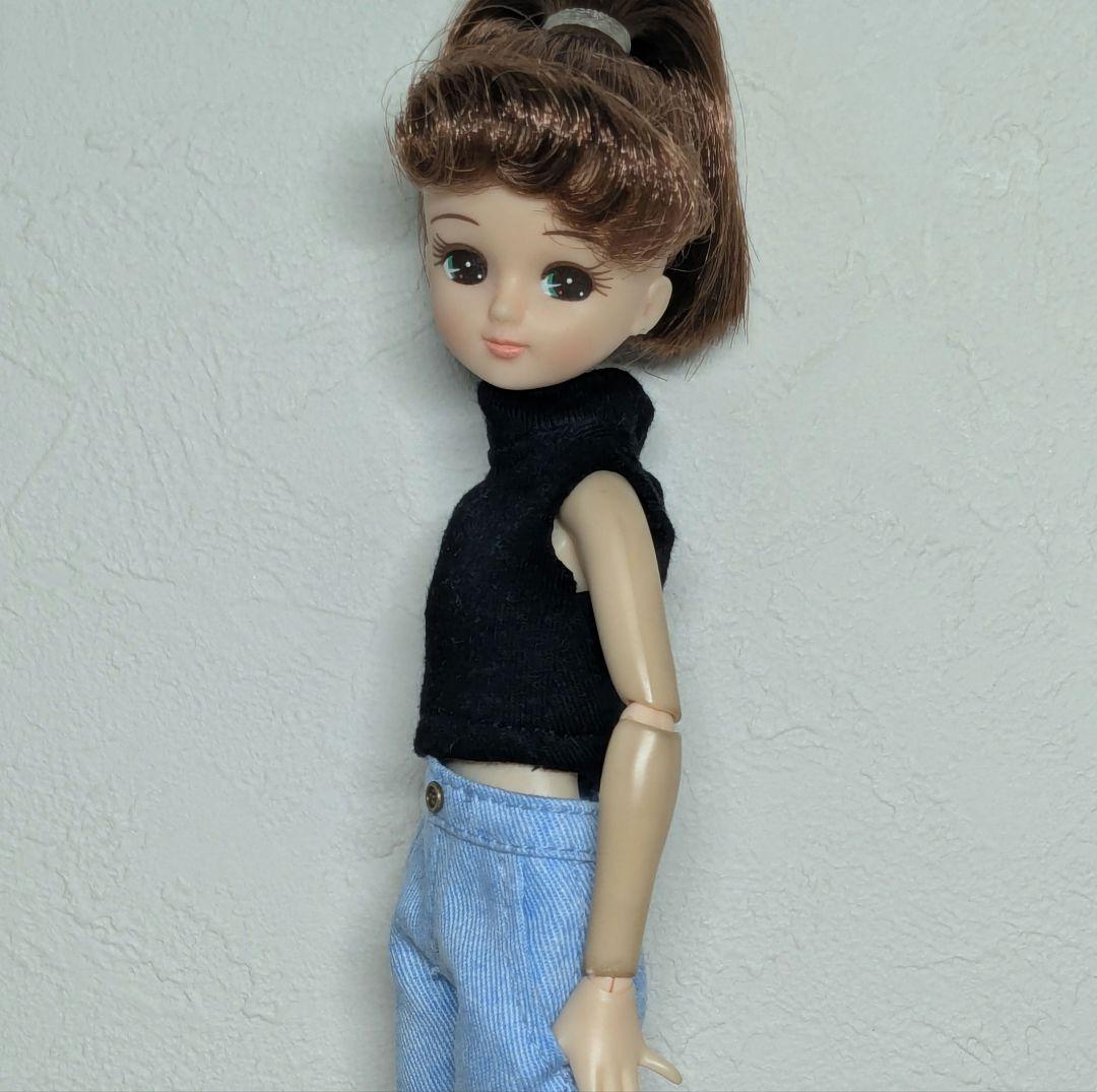 22㌢ドールサイズ服 C380円　ネックノースリーブ