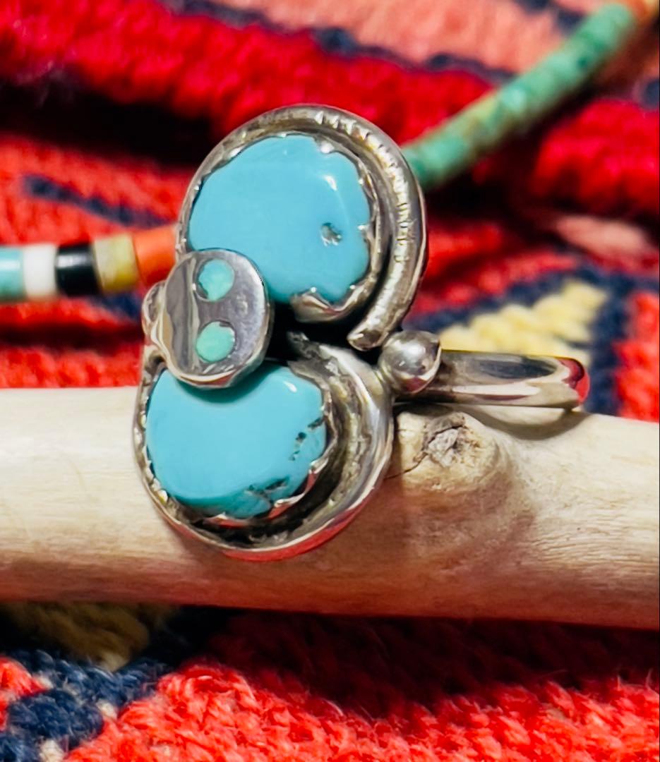 【ズニ族】エフィーカラバサ　ターコイズ　スネークリング