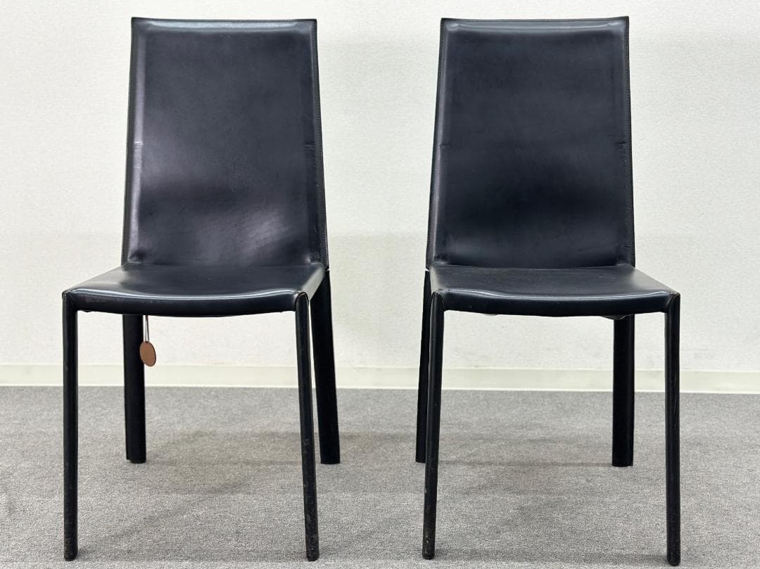 ■arrben■レザーチェア　2脚セット　ダイニング　本革　イタリア　モダン　黒