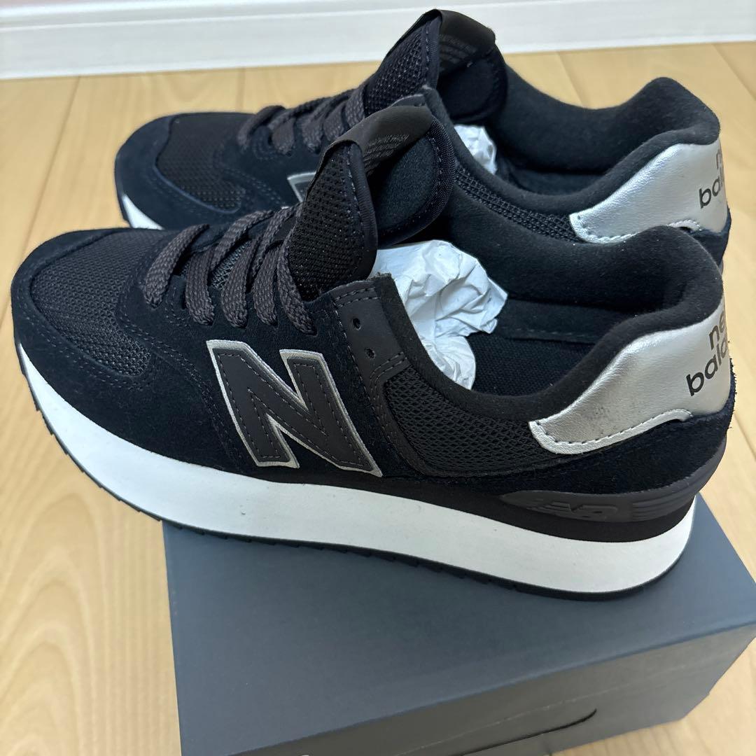 New Balance WL574ZNJ ブラック 24cm