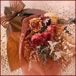 ドライフラワーの花束 バラ＆ユーカリ ブラウン