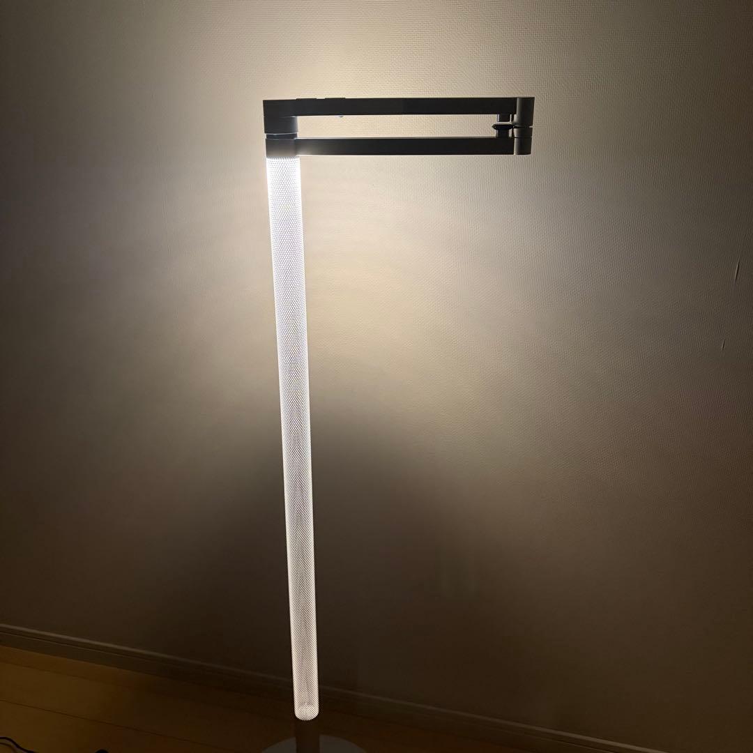 ダイソン Lightcycle Morph フロアライト ホワイト／シルバー