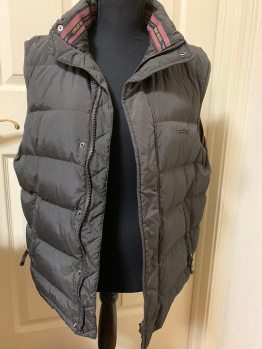 アルマーニ　ジーンズ　ダウンベスト