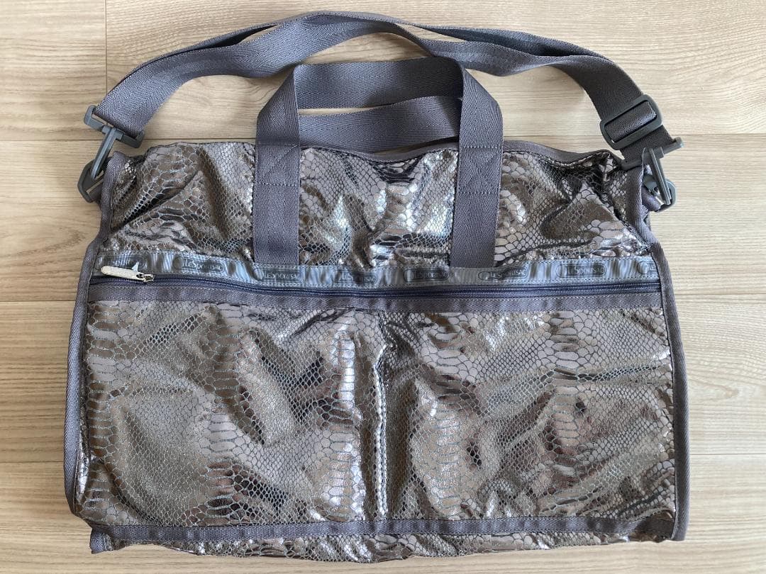 LeSportsac 大容量ボストンバック、ポーチ2つのセット、シルバー