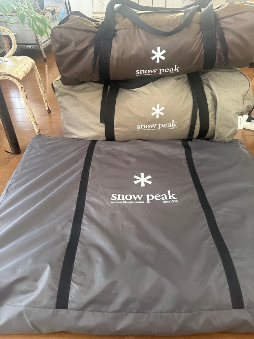  peakグランベルクM インナーマットとノースフェイスポールケース付