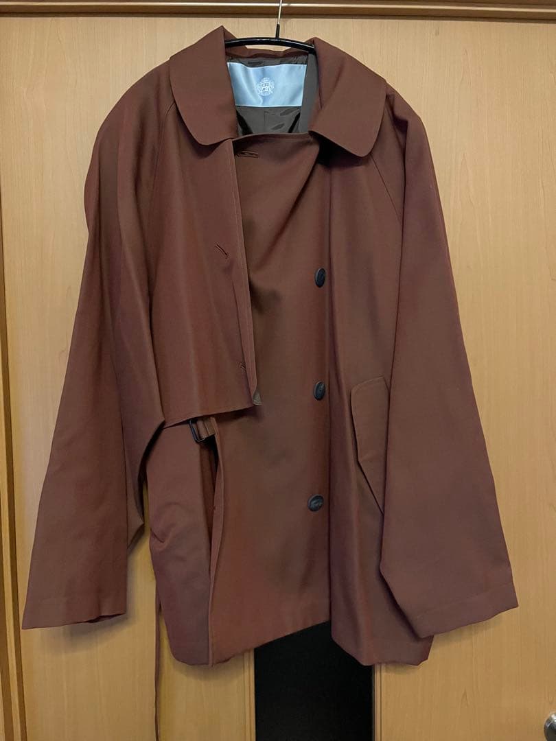 ブラウン トレンチコート