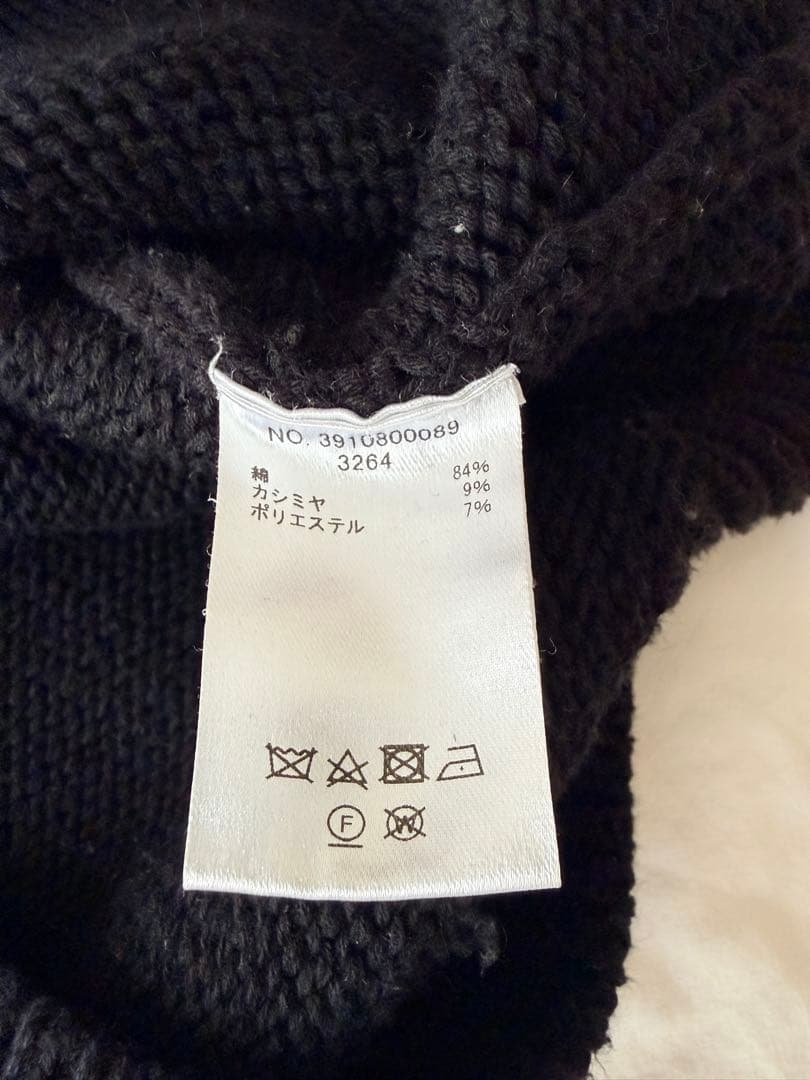 ebure 黒　コットンカシミア混　Vネック長袖ニット