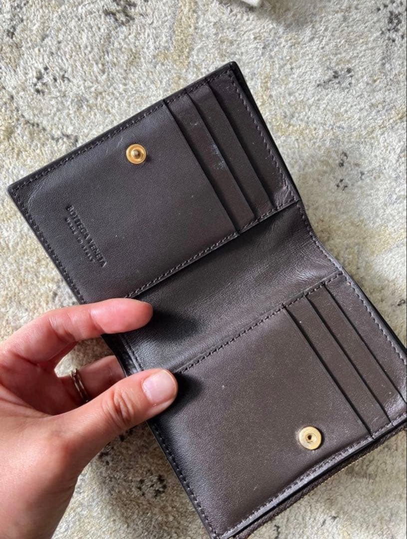 BOTTEGA VENETA 二つ折りファスナーウォレット　フォンデンテ