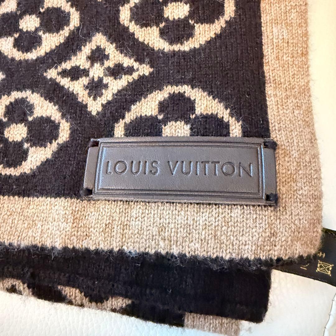 お値下げ！極美品　リバーシブル★モノグラムマフラー　クリーニング済