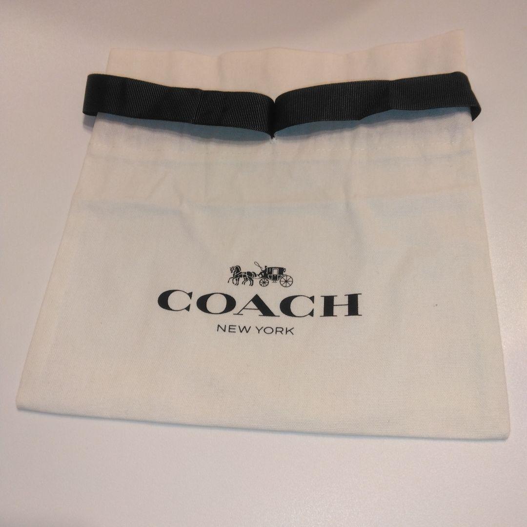 未使用品　coach コーチ　いちご　バッグチャーム　ゴールド