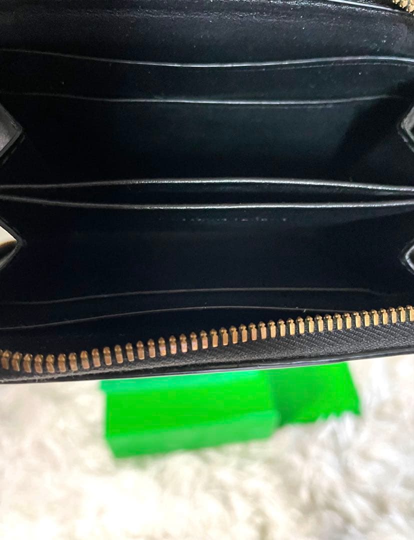 マ*ク様 現行 ボッテガヴェネタ ケース マキシイントレ ラウンドファスナ