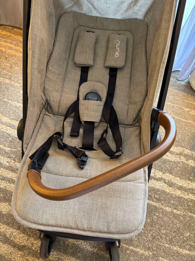 nuna trvl ヌナ ベビーカー ヘーゼルウッド