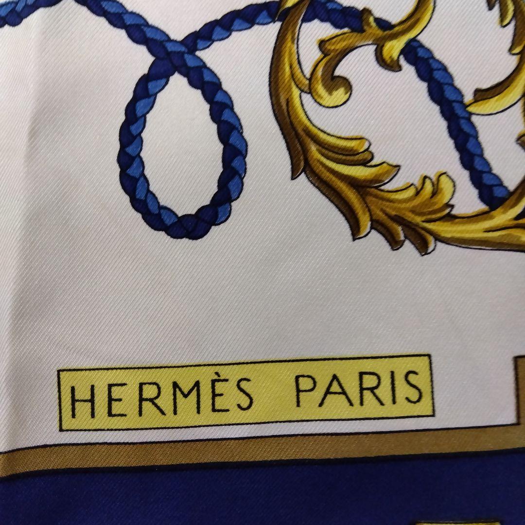 HERMÈS 鍵モチーフ シルクスカーフ