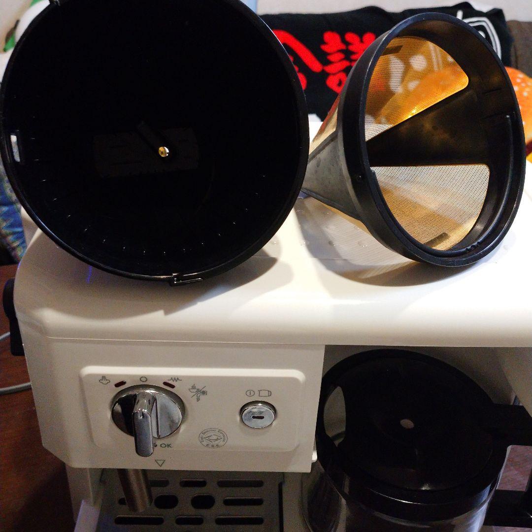 マ*ュ様 DeLonghi コンピコーヒーメーカー BC041J-W