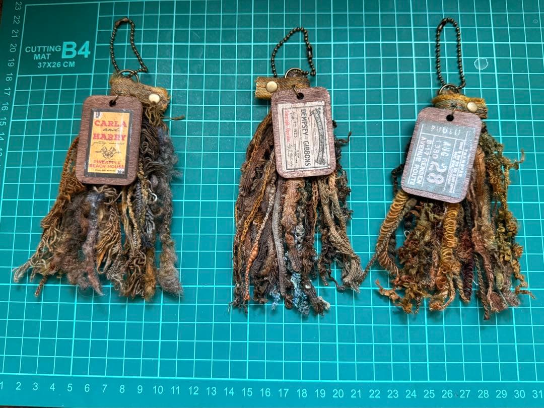 ❣️蘭❣️さま❤️ ウッドタグ　タッセルチャーム