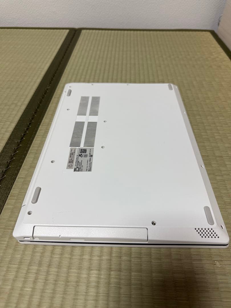 ＮＥＣ ノートパソコン　LAVIE　カームホワイト PC-NS150KAW